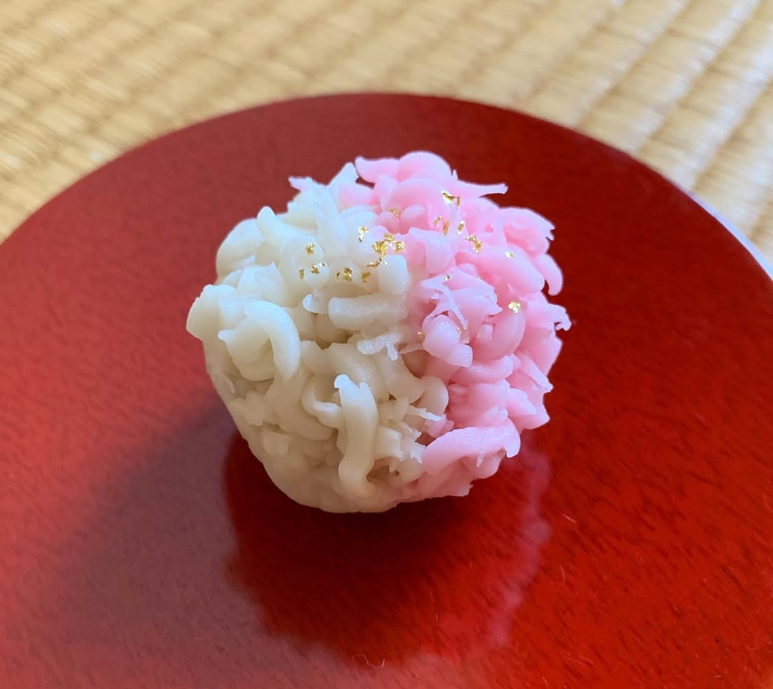 敬老の日上生菓子(紅白きんとん・中に栗あん入り)
