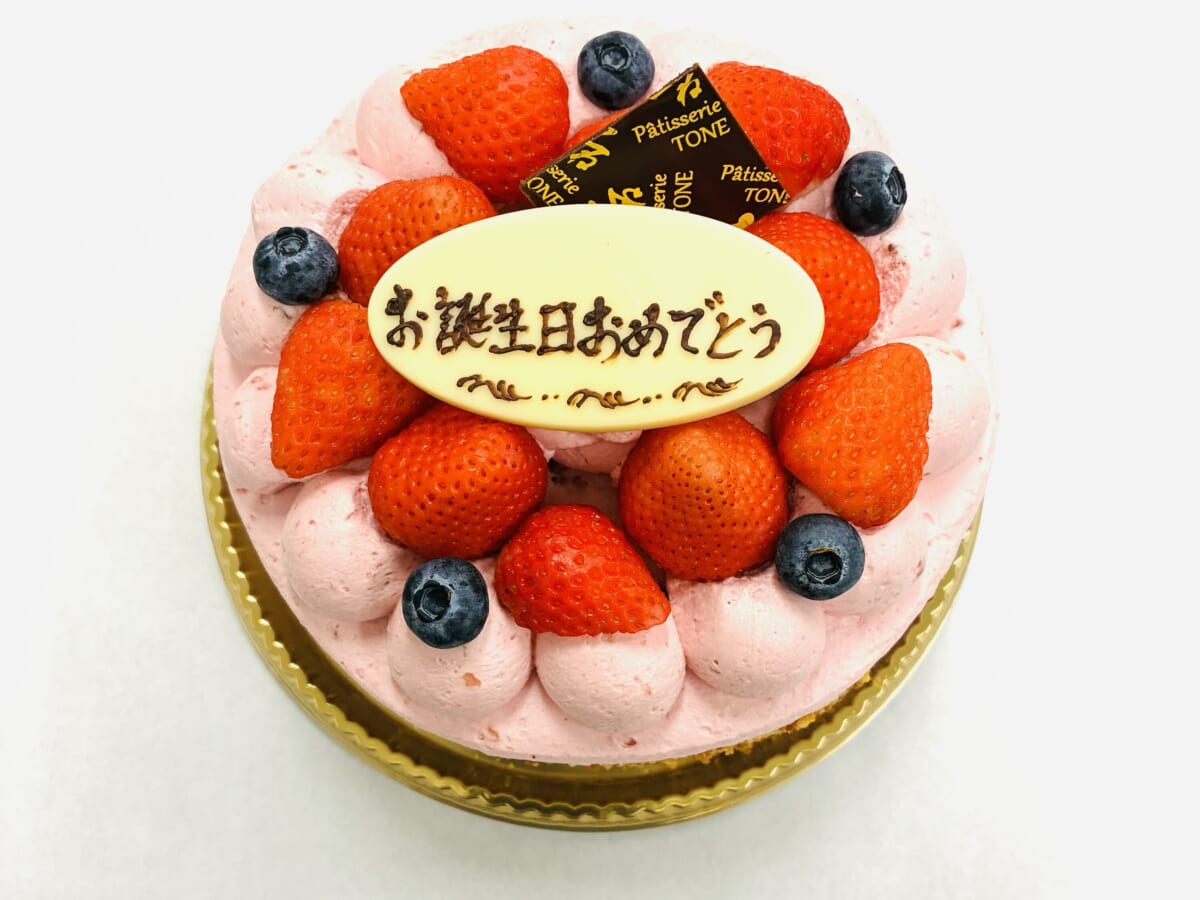 とねのイチゴ生クリームデコ